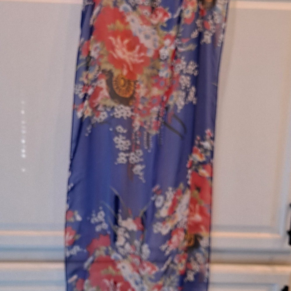 Elegant Floral Scarf in Blue and Pink